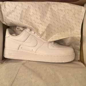Brand new mens Nike Air Force ones never worn 9.5